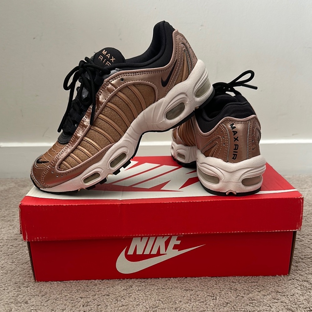 Nike Air max tailwind IV women size 7